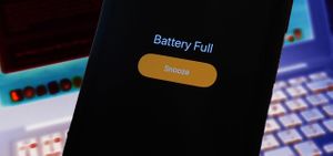 Как установить будильник на iPhone, который срабатывает при полном заряде батареи