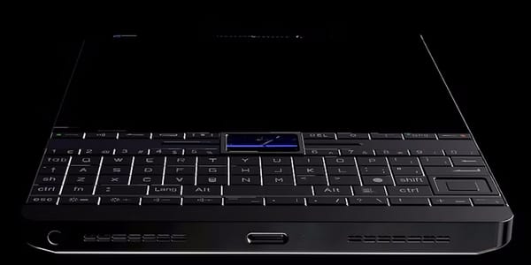 Скучали по BlackBerry? Анонсирован аналог с физической клавиатурой, 24 ГБ ОЗУ и 1,5 ТБ памяти