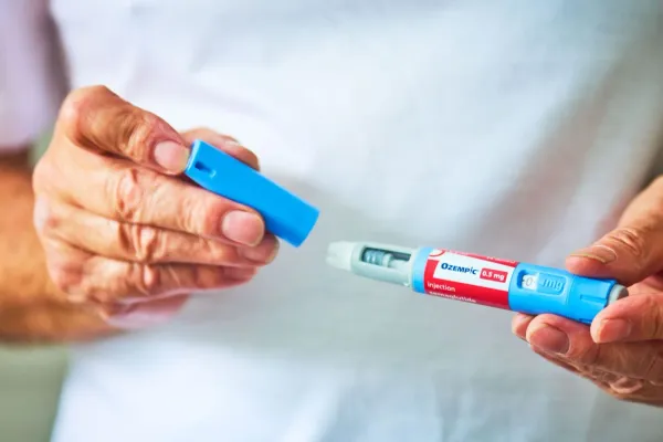 В Китае тестируют новый «тройной» препарат для снижение веса